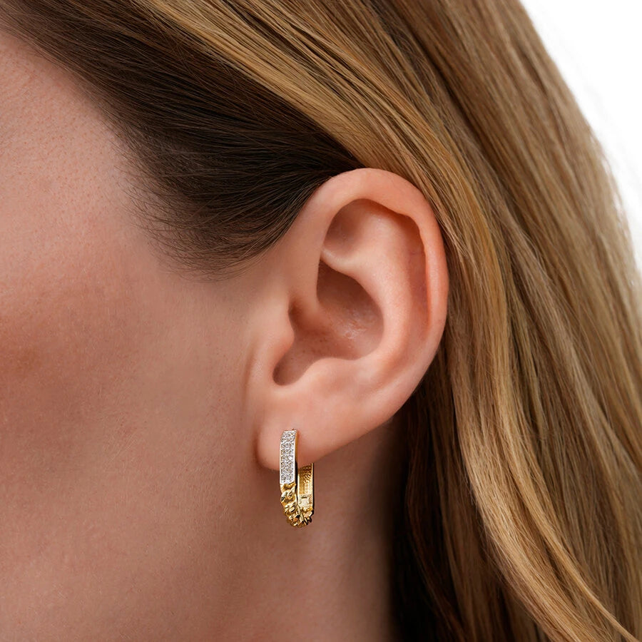 Goldene ovale Kettenohrringe