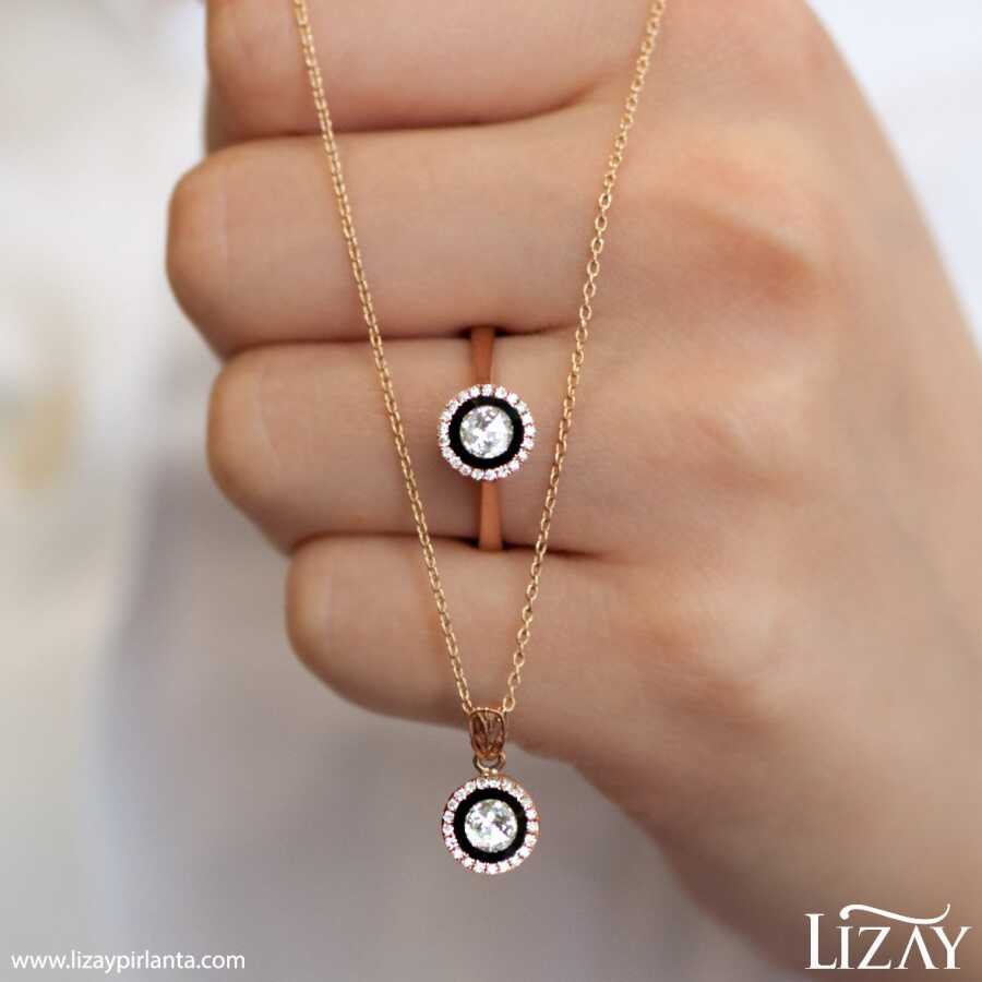 0.13 Carat Diamond Solitaire Necklace