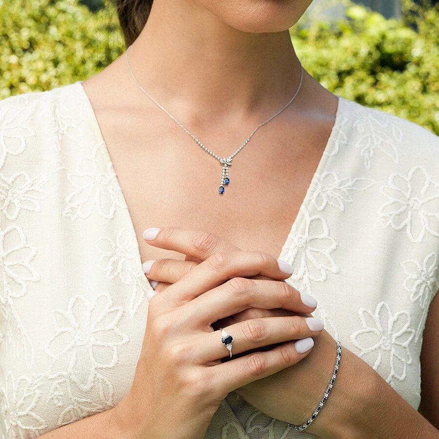 Halskette mit Diamant und Saphir (1,94 Karat)