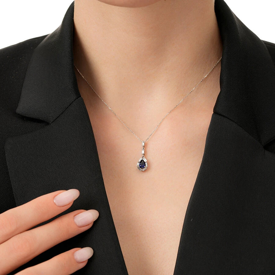 0.75 Carat Diamond Sapphire Necklace