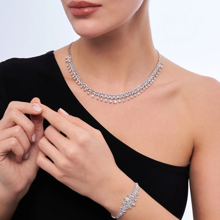 9,33 Karat Diamant-Halsband