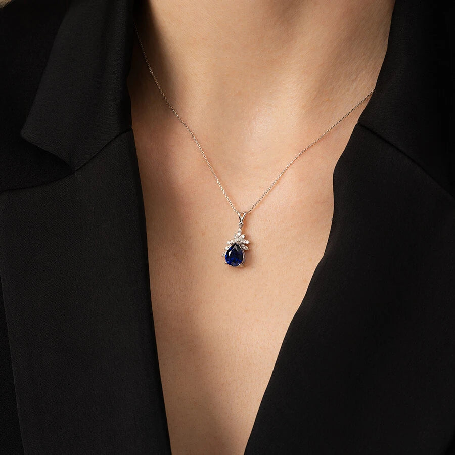 2.22 Carat Diamond Sapphire Necklace