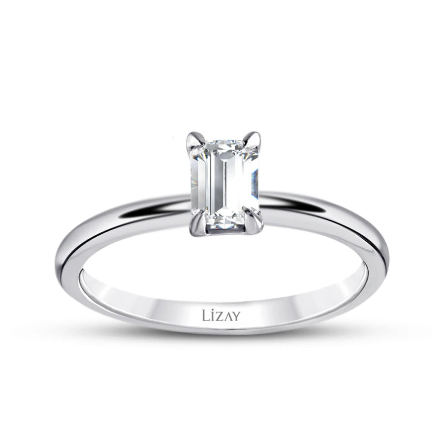 Verlobungsring mit 0,50 Karat Diamant im Smaragdschliff (Solitär)